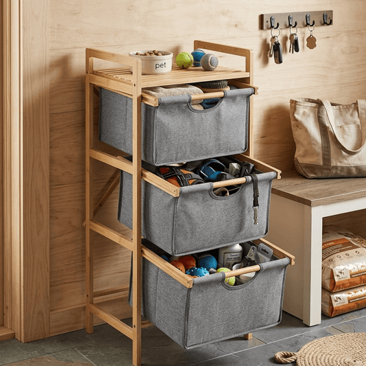 Étagère en bois avec paniers gris pour ranger jouets et accessoires animaux domestiques