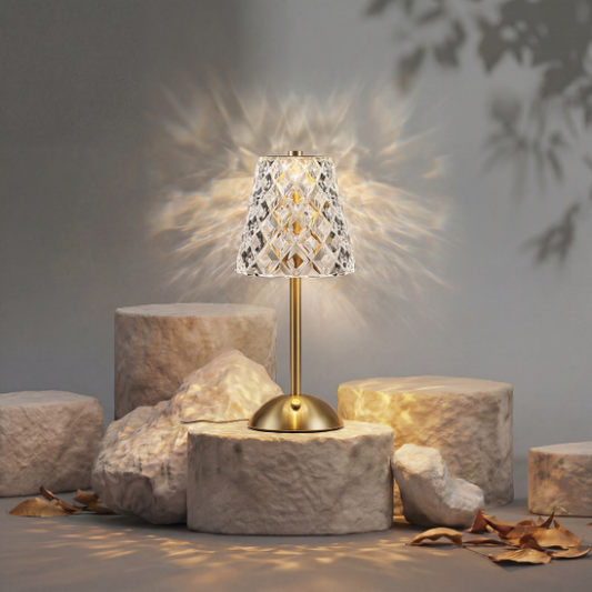 Lampe de table à LED sans fil en cristal – Veilleuse tactile dorée à intensité variable (3 couleurs, rechargeable)