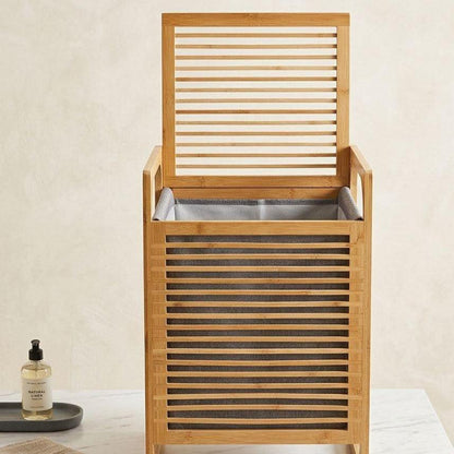 Panier à linge en bambou avec couvercle à lattes et doublure grise, style naturel et moderne